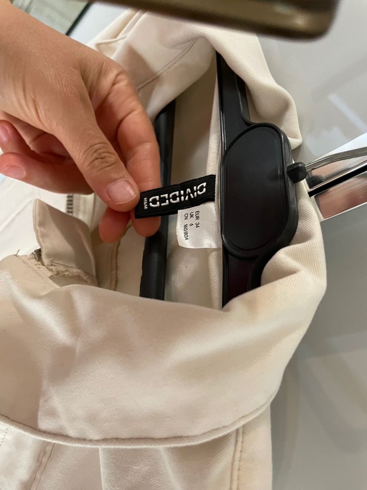 Beyaz Kuşaklı Kadın Tulum - Görsel 5