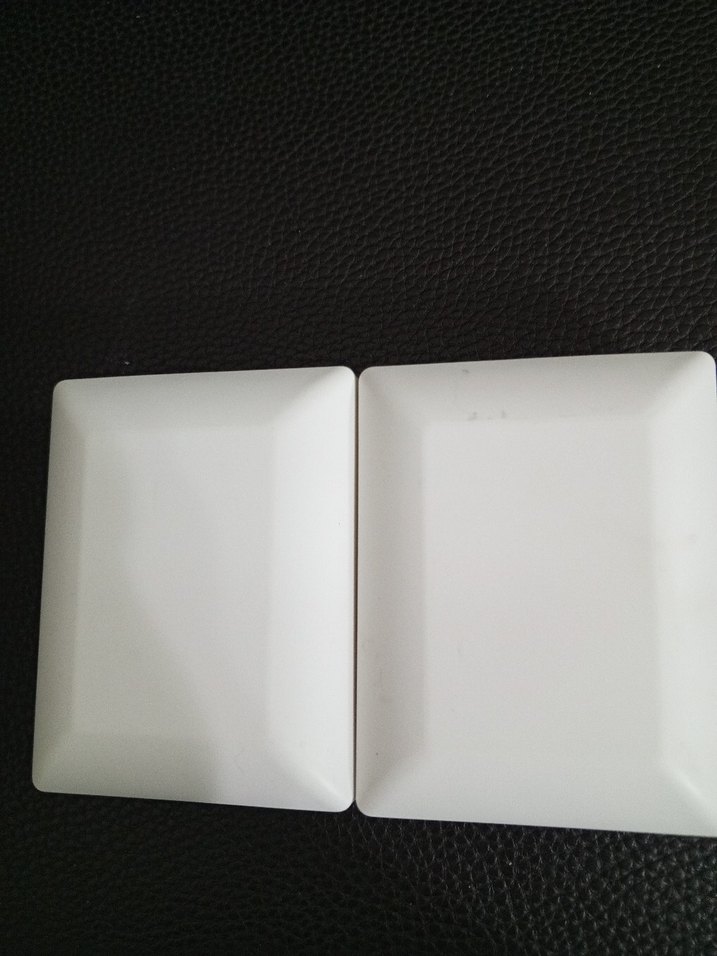 Yeni, dışı beyaz renkli, içi siyah, ışıklı  mücevher kutusu - Görsel 5