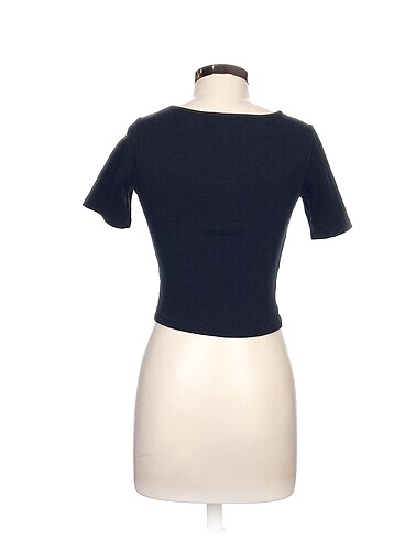 m Beden Koton T-shirt %70 İndirimli.