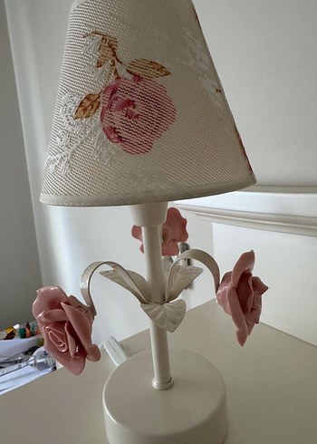 Beyaz gül detaylı abajur - Görsel 2