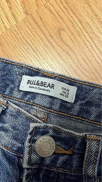 32 Beden mavi Renk pull&bear mom jean