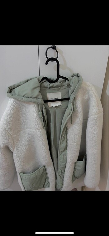 Pull and bear mont