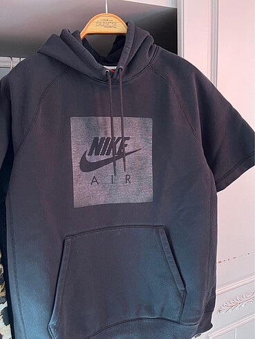 Nike sweatshirt