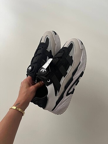 Adidas NiteBall Core Black Cloud White
