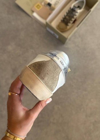 Golden Goose Deluxe Golden Goose Deluxe Sneakers