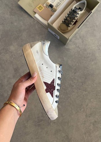 Golden Goose Deluxe Sneakers