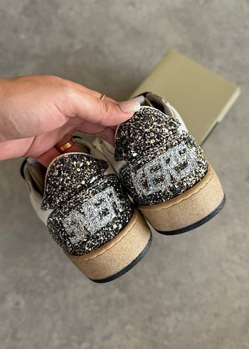 40 Beden Golden Goose Deluxe Sneakers