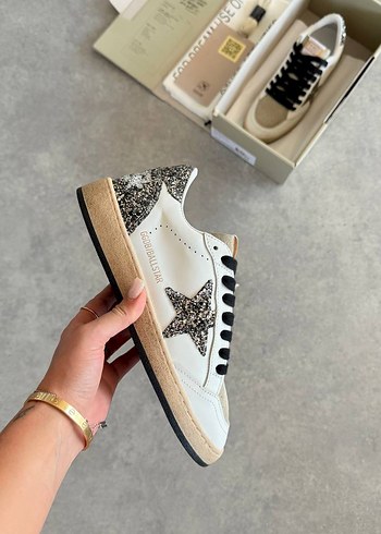 Golden Goose Deluxe Sneakers