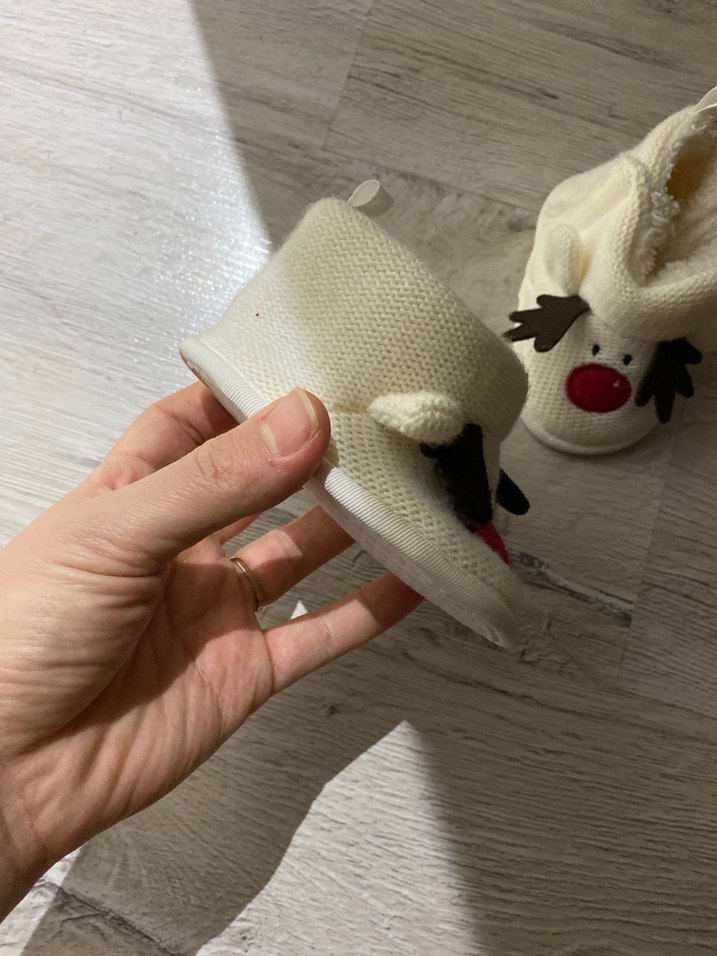 Kız Çocuk Beyaz Örgü Sıcak Ev Terliği - Görsel 2