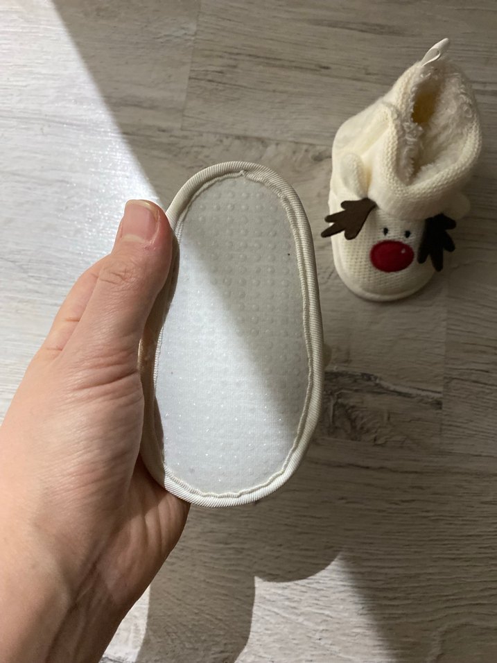 Kız Çocuk Beyaz Örgü Sıcak Ev Terliği - Görsel 3