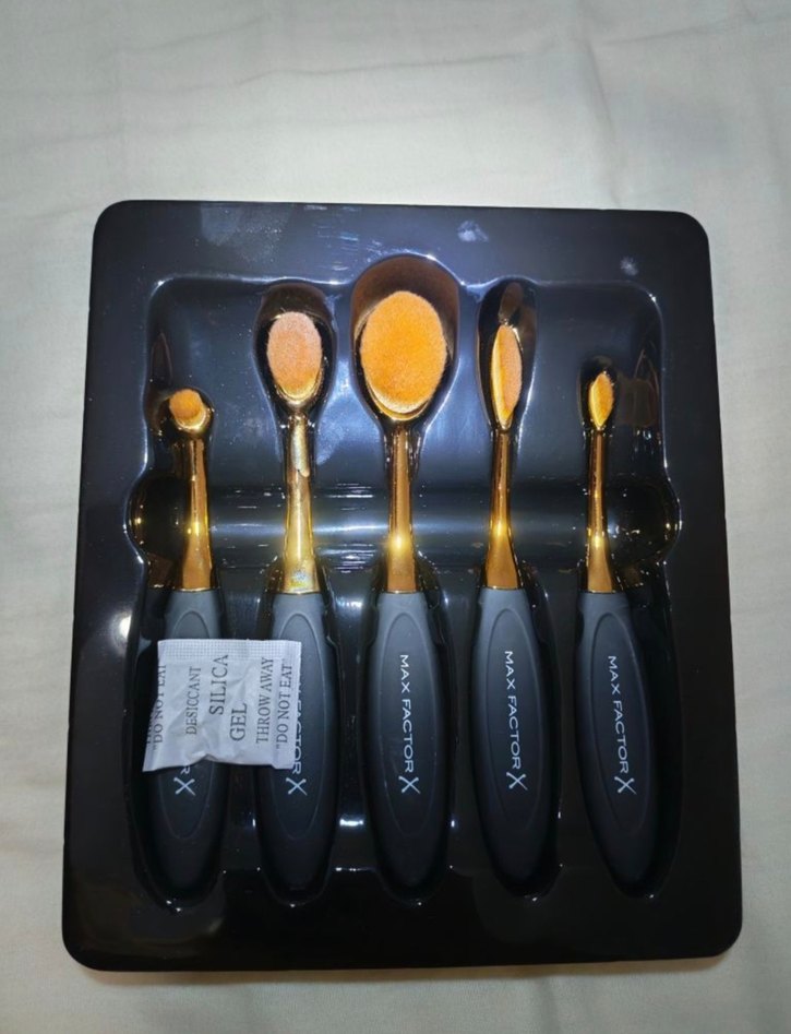 Altın Renkli Makyaj Fırça Seti - Görsel 2