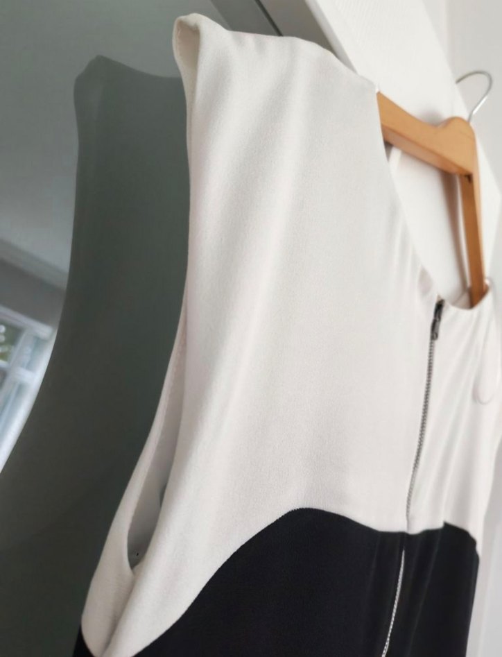 Bej Siyah Midi Kolsuz Ofis Elbisesi - Görsel 3