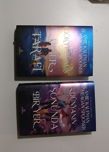 Dünyanın Sonunda & Gökyüzünün Bir Yeri - 2 Kitap