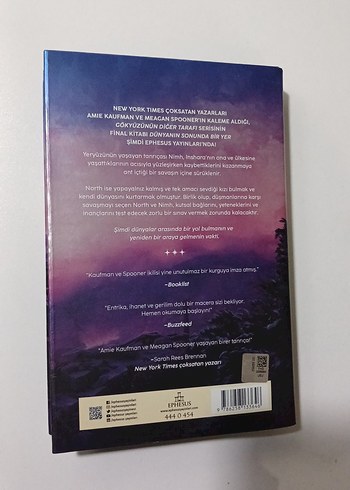  Beden Dünyanın Sonunda Bir Yer - Amie Kaufman & Meagan Spooner