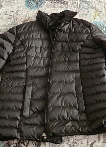 DeFacto mont