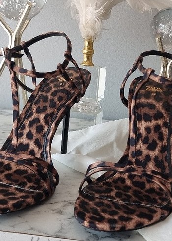 Zara ZARA leopar topuklu ayakkabi