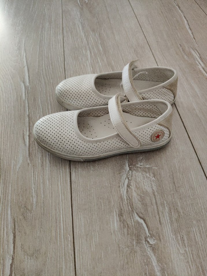 Kız Çocuk Beyaz Cırtcırtlı Babet - Görsel 4