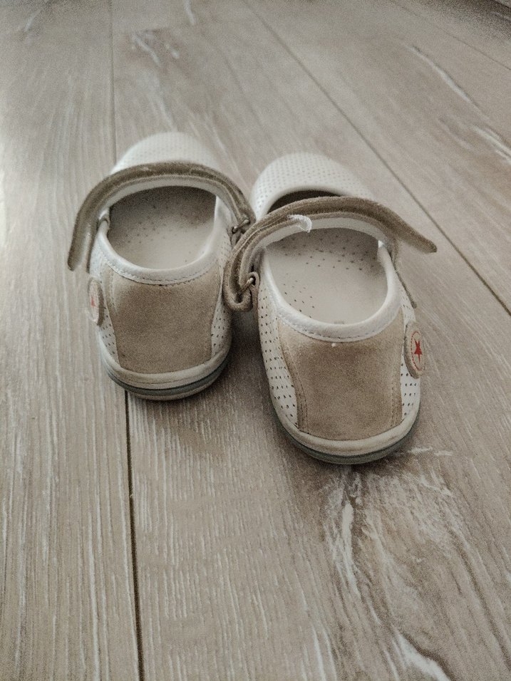 Kız Çocuk Beyaz Cırtcırtlı Babet - Görsel 3