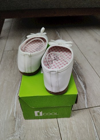 Kız Çocuk Beyaz Fiyonklu Babet Ayakkabı - Görsel 3