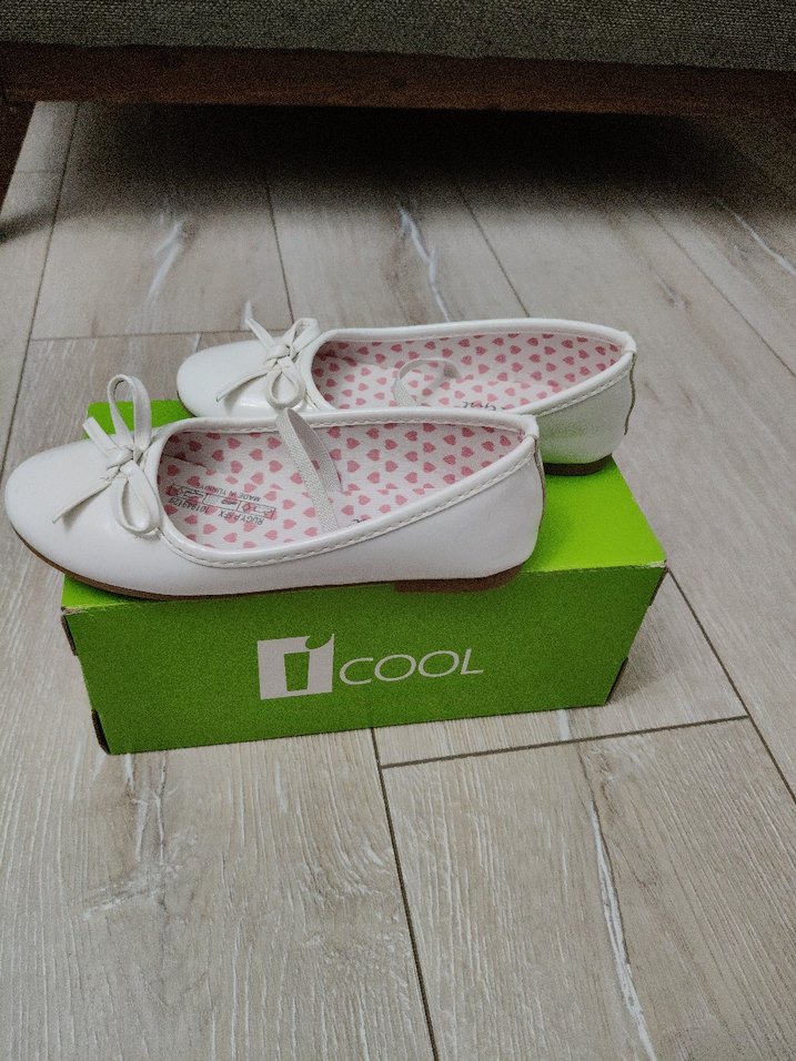 Kız Çocuk Beyaz Fiyonklu Babet Ayakkabı - Görsel 2