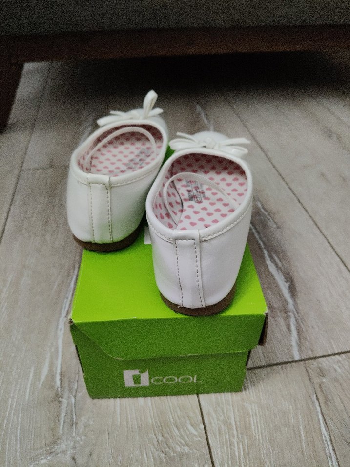 Kız Çocuk Beyaz Fiyonklu Babet Ayakkabı - Görsel 3