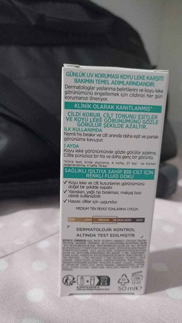 L'Oréal Paris Bright Reveal Renkli Güneş Kremi SPF 50 - Görsel 3