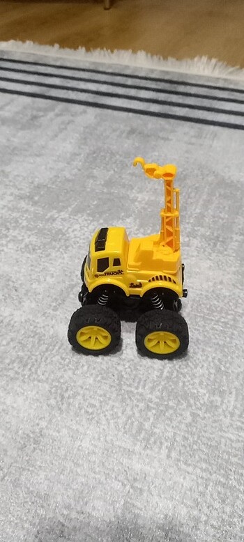 Oyuncak araba - Görsel 2