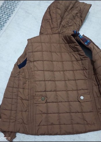 Erkek Çocuk Kahverengi Kapüşonlu Yelek - Görsel 5