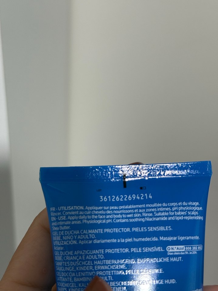 La Roche-Posay Lipikar Yatıştırıcı Koruyucu Duş Jeli - Görsel 5