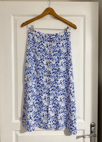 Mavi Çiçek Desenli Düğmeli Midi Etek - Görsel 4