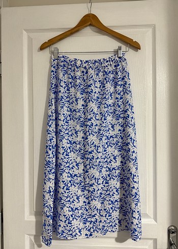 Mavi Çiçek Desenli Düğmeli Midi Etek - Görsel 3