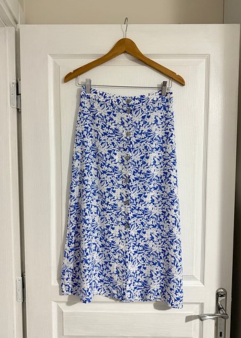 Mavi Çiçek Desenli Düğmeli Midi Etek - Görsel 5