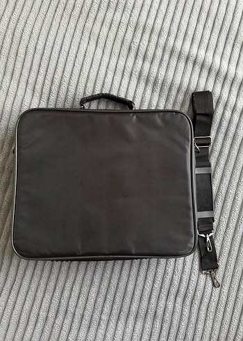 Kadın Siyah Deri Laptop Çantası - Görsel 2