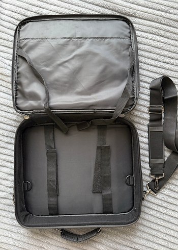 Kadın Siyah Deri Laptop Çantası - Görsel 6