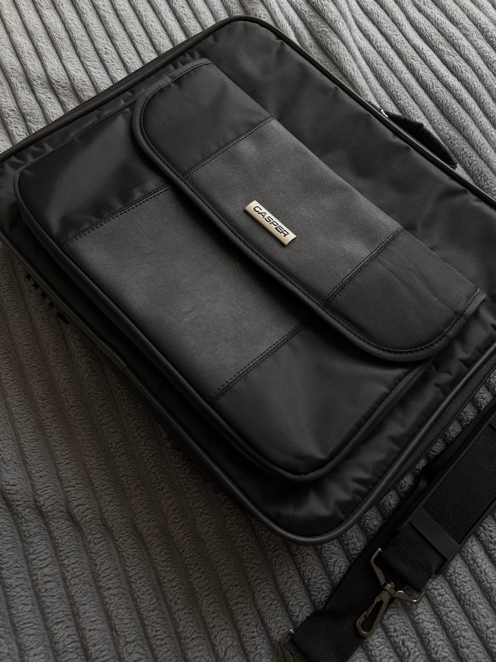 Kadın Siyah Deri Laptop Çantası - Görsel 4