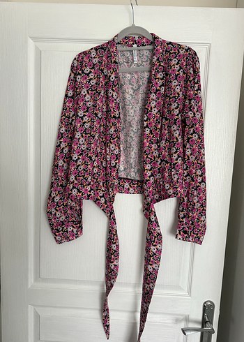 Pembe Çiçek Desenli Bağlamalı Bluz - Görsel 6