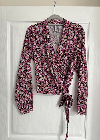 Pembe Çiçek Desenli Bağlamalı Bluz - Görsel 7