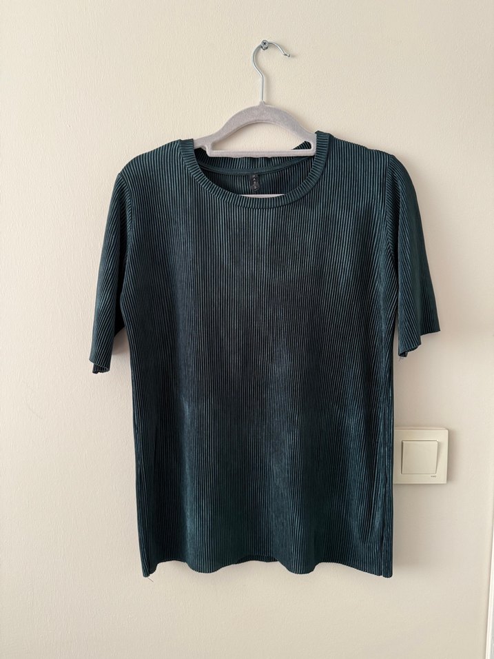 Stradivarius Bluz / Tişört - Görsel 3