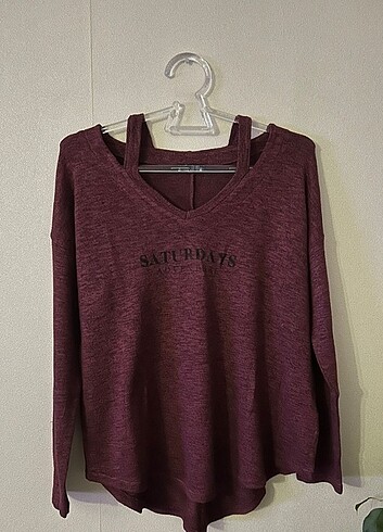 Bershka omuz detaylı kazak