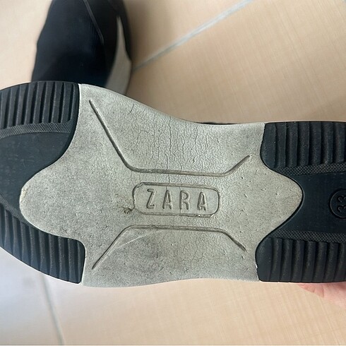31 Beden Zara Kız Çocuk Bot