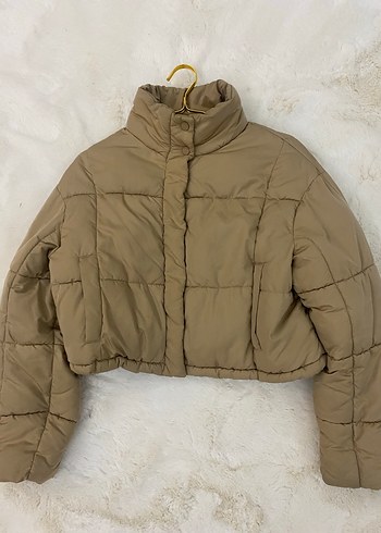 Bej Mini Kısa Düğmeli Kadın Kışlık Mont - Görsel 2