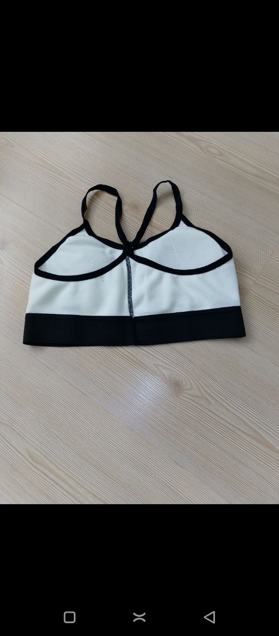 Beyaz Siyah Detaylı Spor Sütyeni - Görsel 2