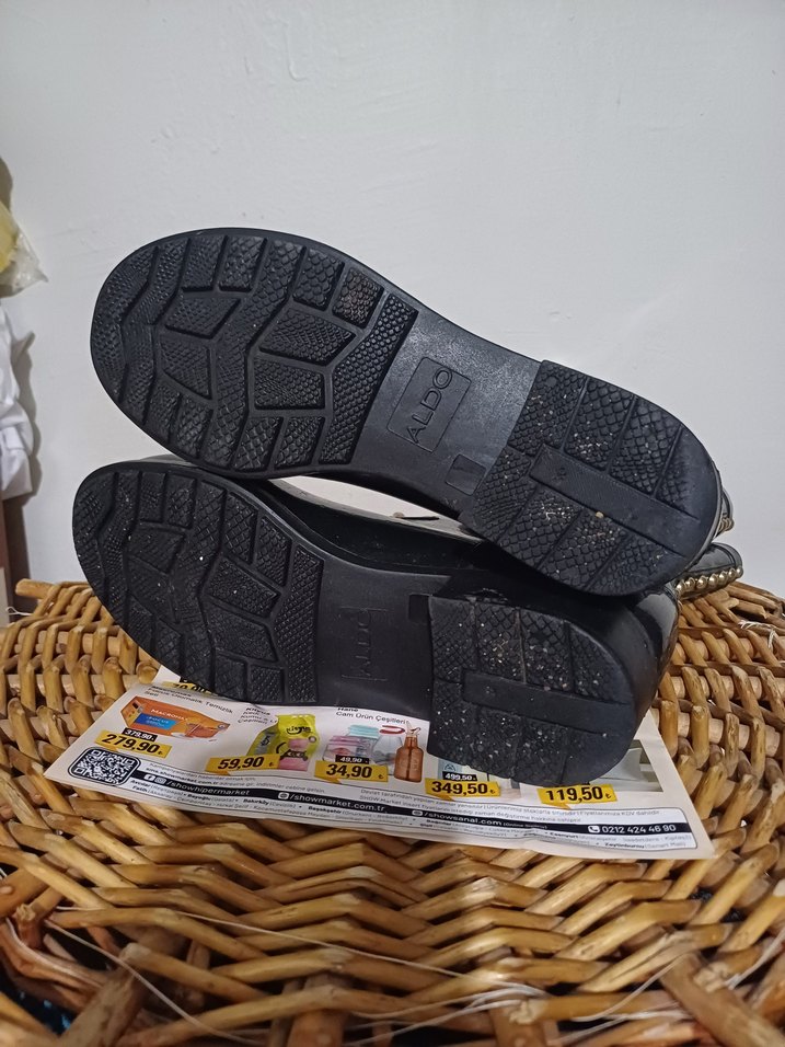 Siyah Rugan Stil Yağmurluk Kadın Bot - Görsel 4