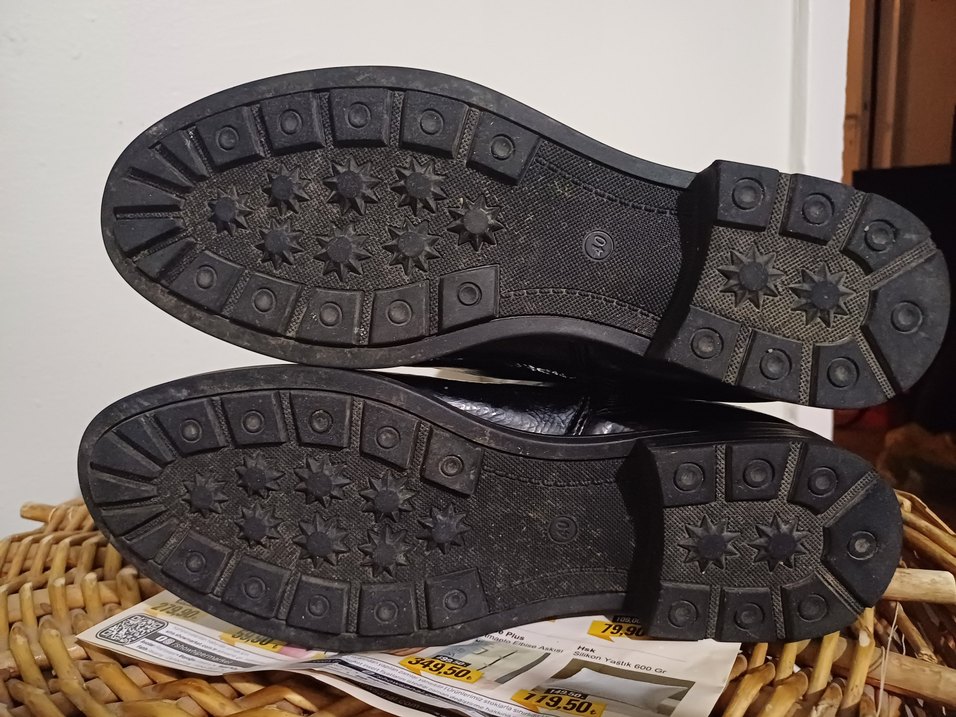 Kadın Siyah Deri Dizüstü Botlar Tokalı - Görsel 4