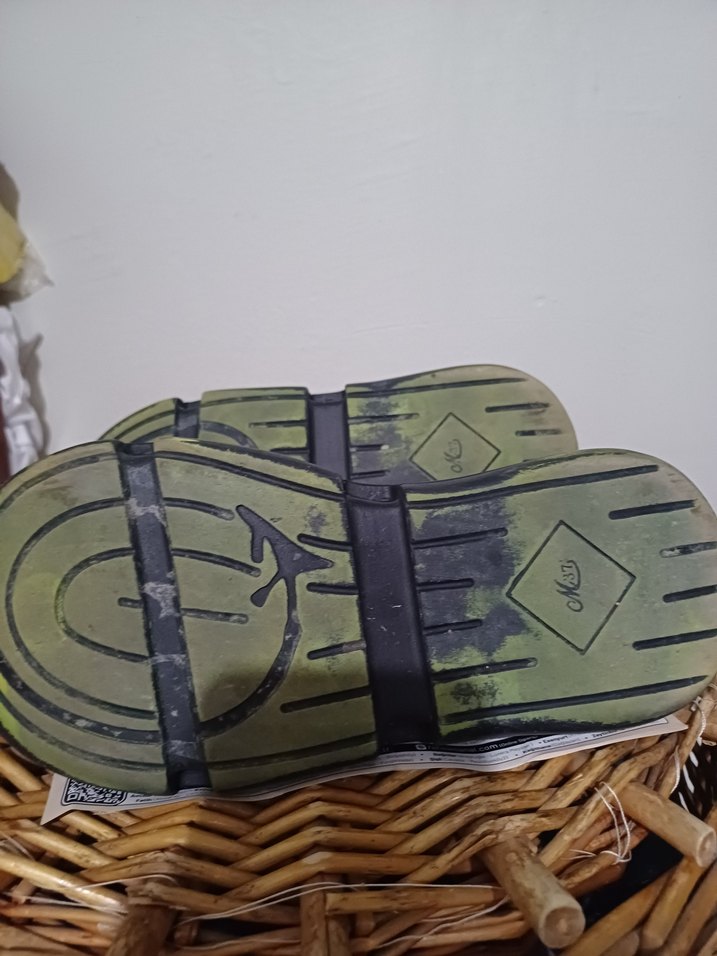 Sarı Yılan Desenli Kadın Spor Ayakkabı - Görsel 4