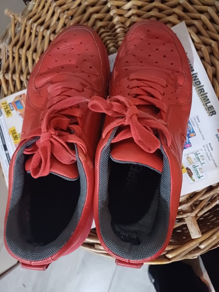 Kırmızı Bağcıklı Kadın Spor Ayakkabı - Görsel 5