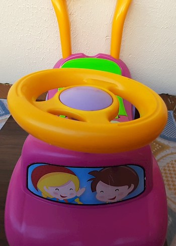 Beden Renkli Pembe Çocuk Oyuncak Arabası