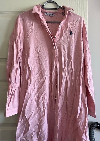 Pembe V Yaka Düğmeli Kadın Gömlek - Görsel 5