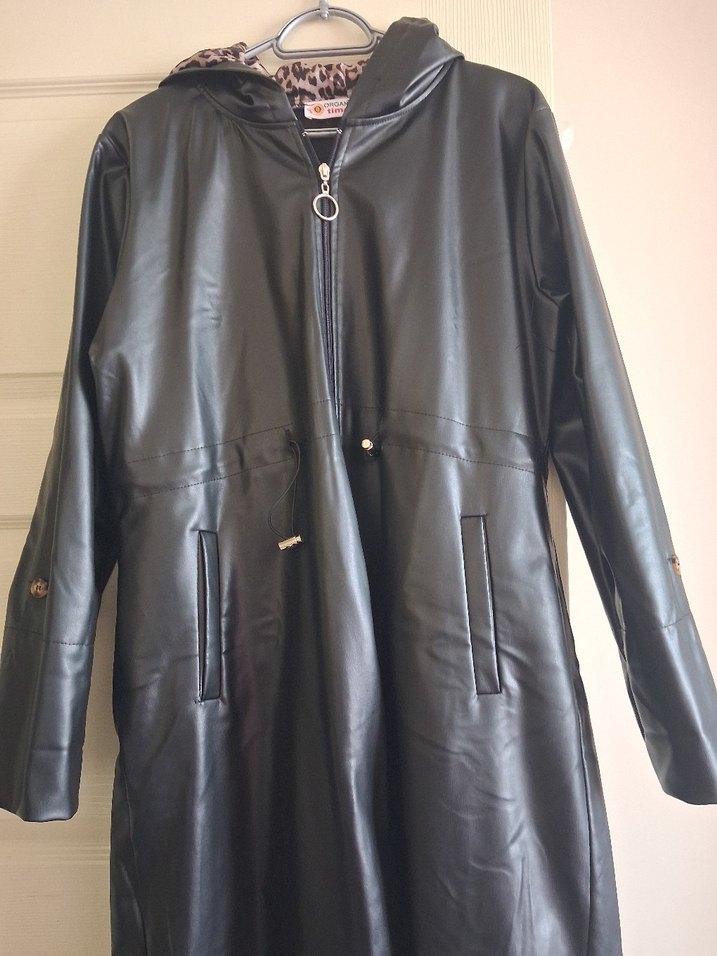 Kadın Siyah Deri Biker Ceket Kapüşonlu - Görsel 2