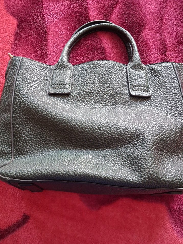 Siyah Deri Fermuarlı Kadın Çantası - Görsel 2